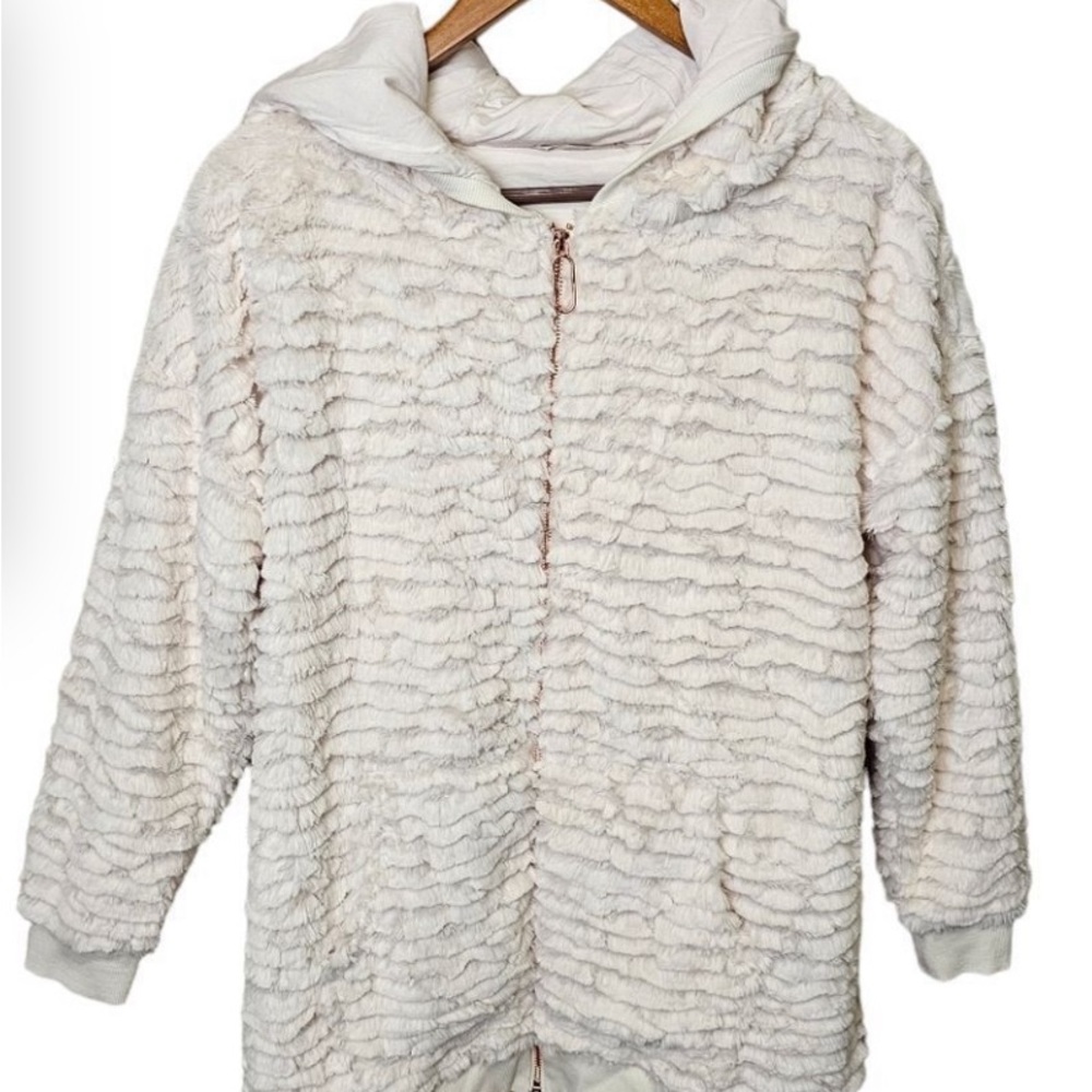 Soft Surroundings  Novella Teddy Fuzzy Soft Zip Jacket Size Medium